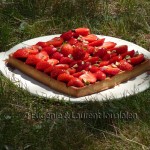 Tarte aux fraises et crème de pistaches aux zestes de combava